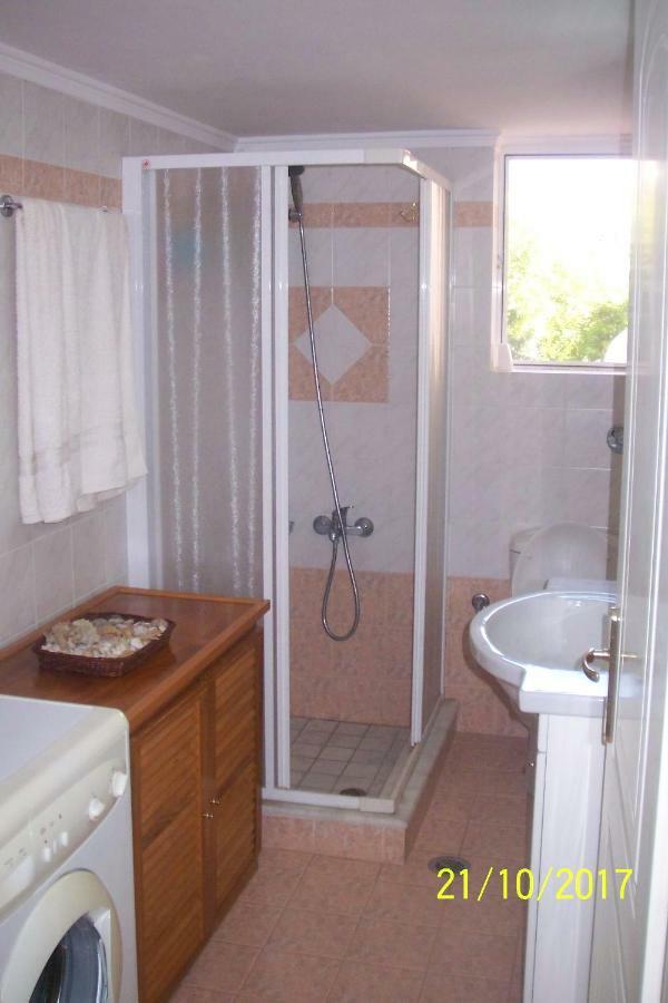 Quiet Spacious Apartment In 纳夫普利翁 外观 照片